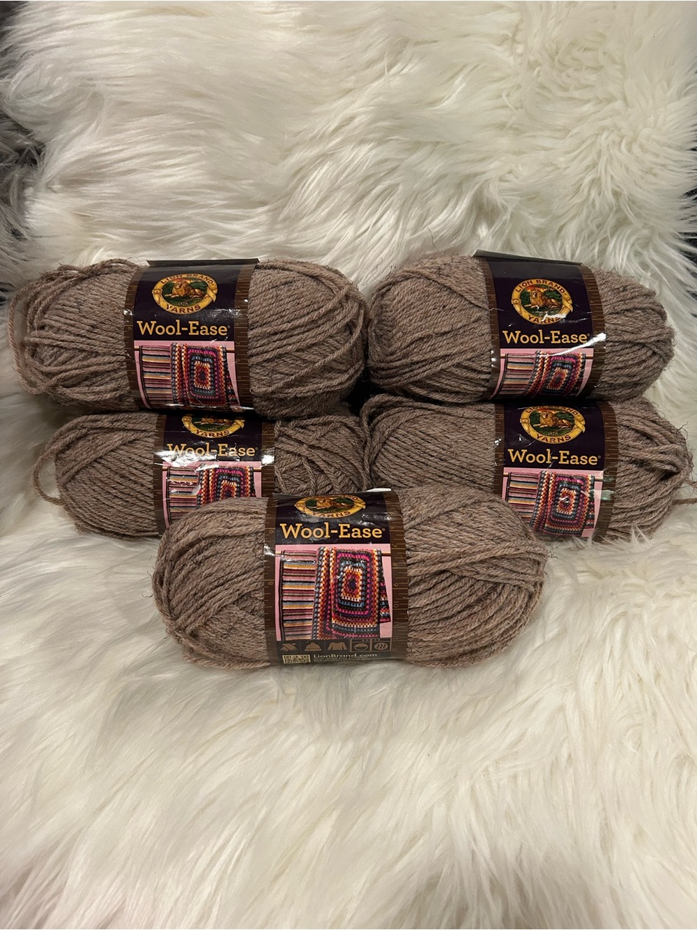 Lion Brand Wool-Ease Yarn 5 Skeins